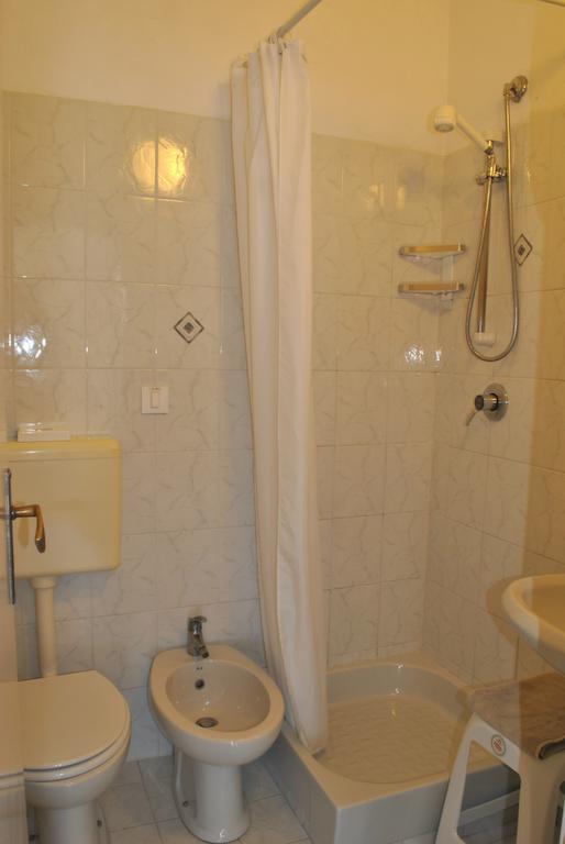 Hotel Bristol 라이구에글리아 객실 사진